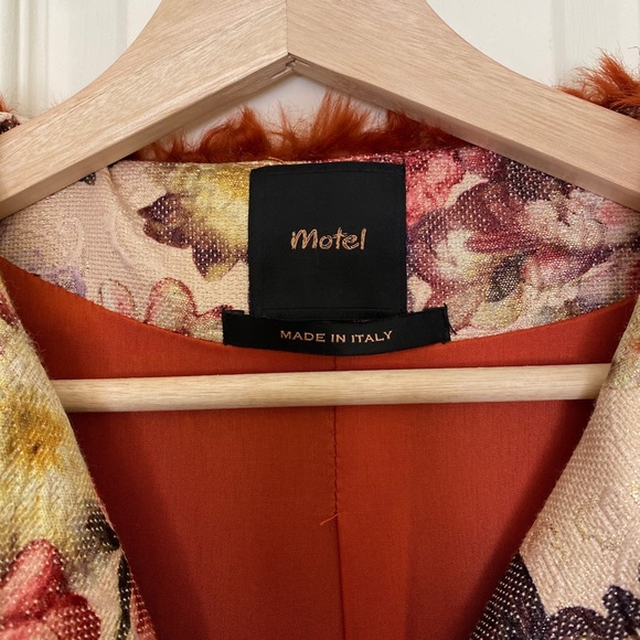 Motel faux fall coat  ❤️ - Picture 2 of 8